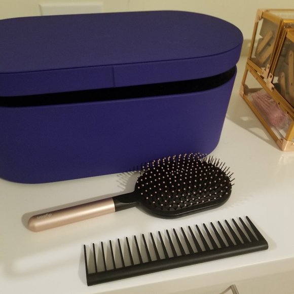 SOLD OUT (Special Edition) Dyson Rosé Paddle brush & Comb - Picture 1 of 4